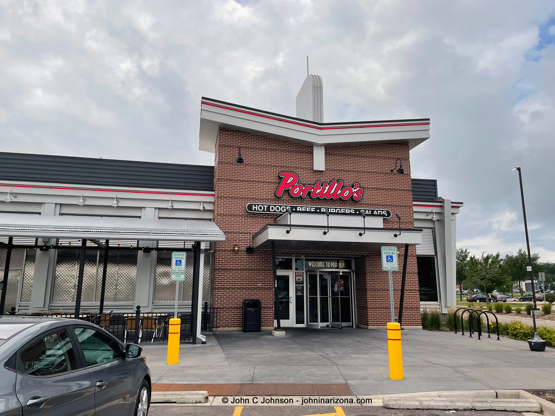 Portillo's Hot Dogs Madison, Wisconsin